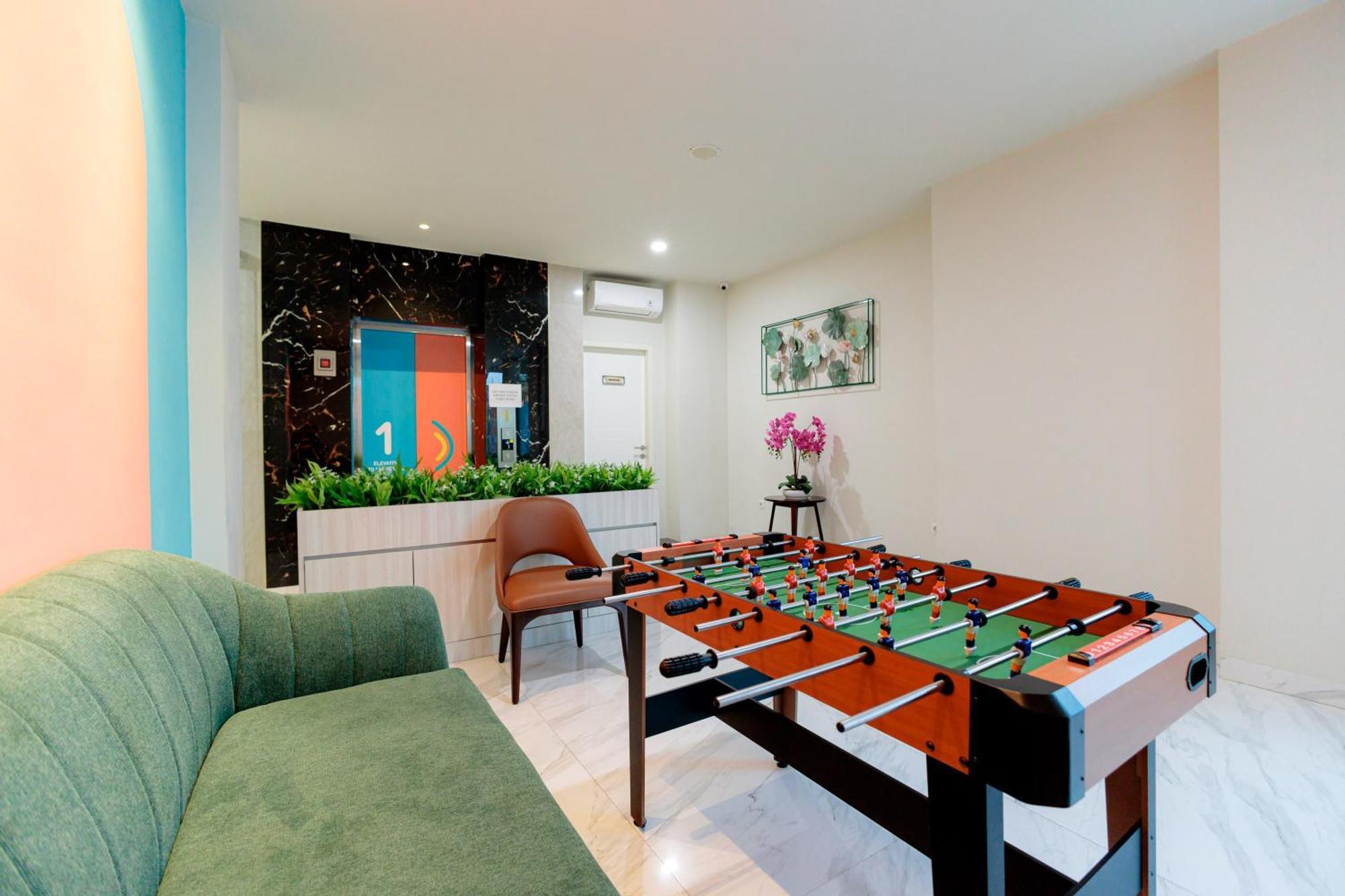 Sans Hotel 88 Andalan Surabaya By Reddoorz Kültér fotó