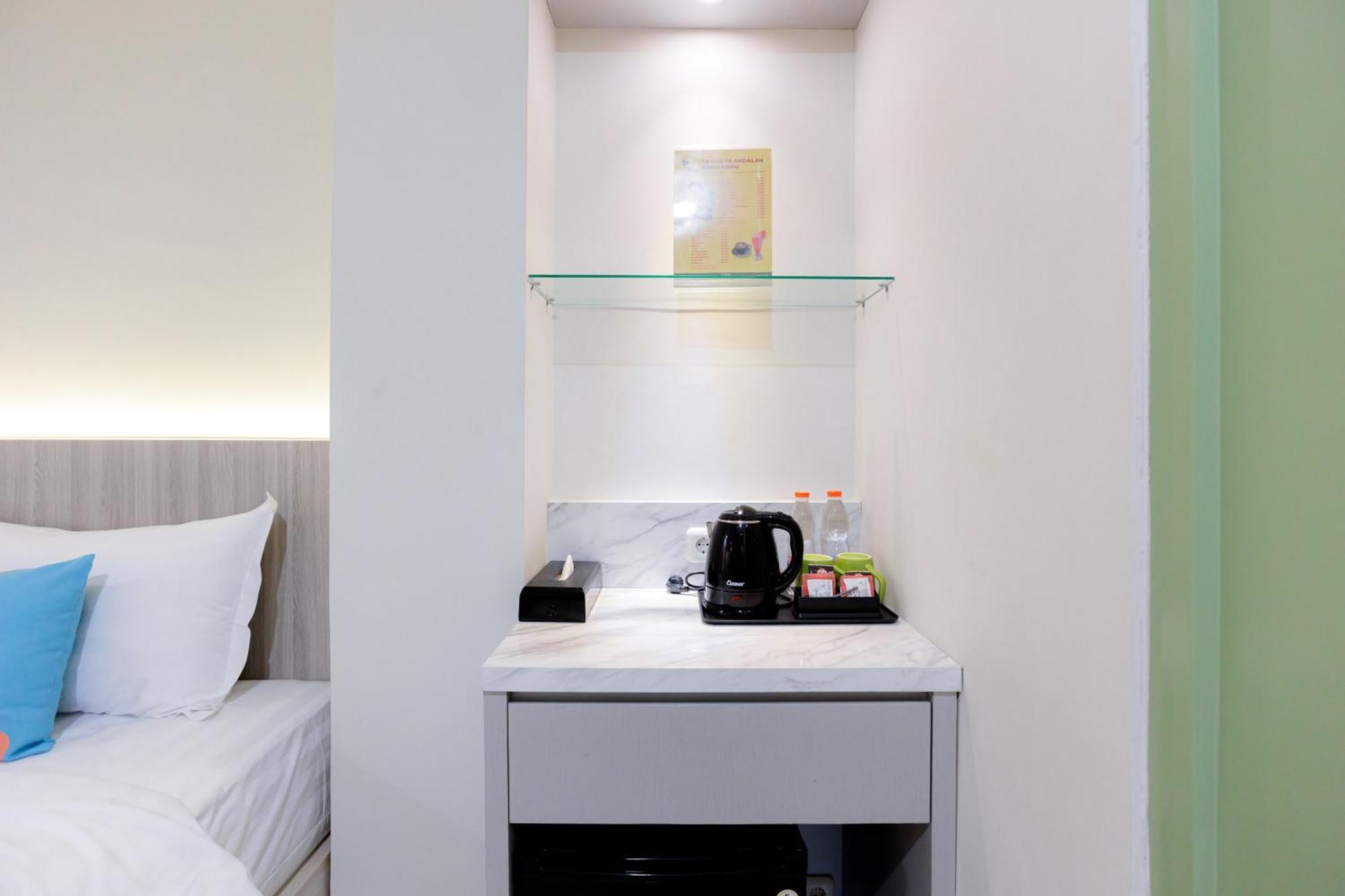Sans Hotel 88 Andalan Surabaya By Reddoorz Kültér fotó