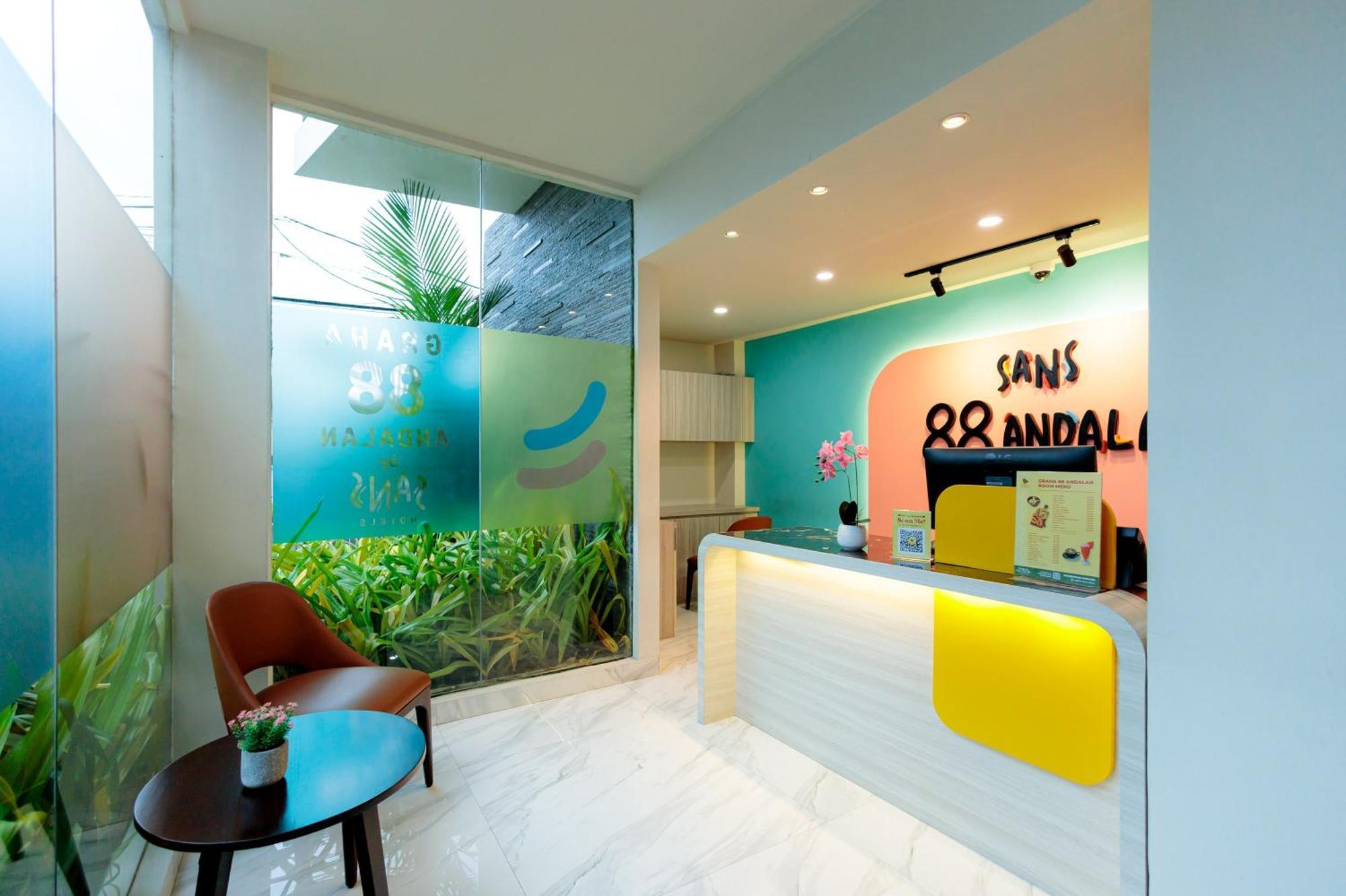 Sans Hotel 88 Andalan Surabaya By Reddoorz Kültér fotó