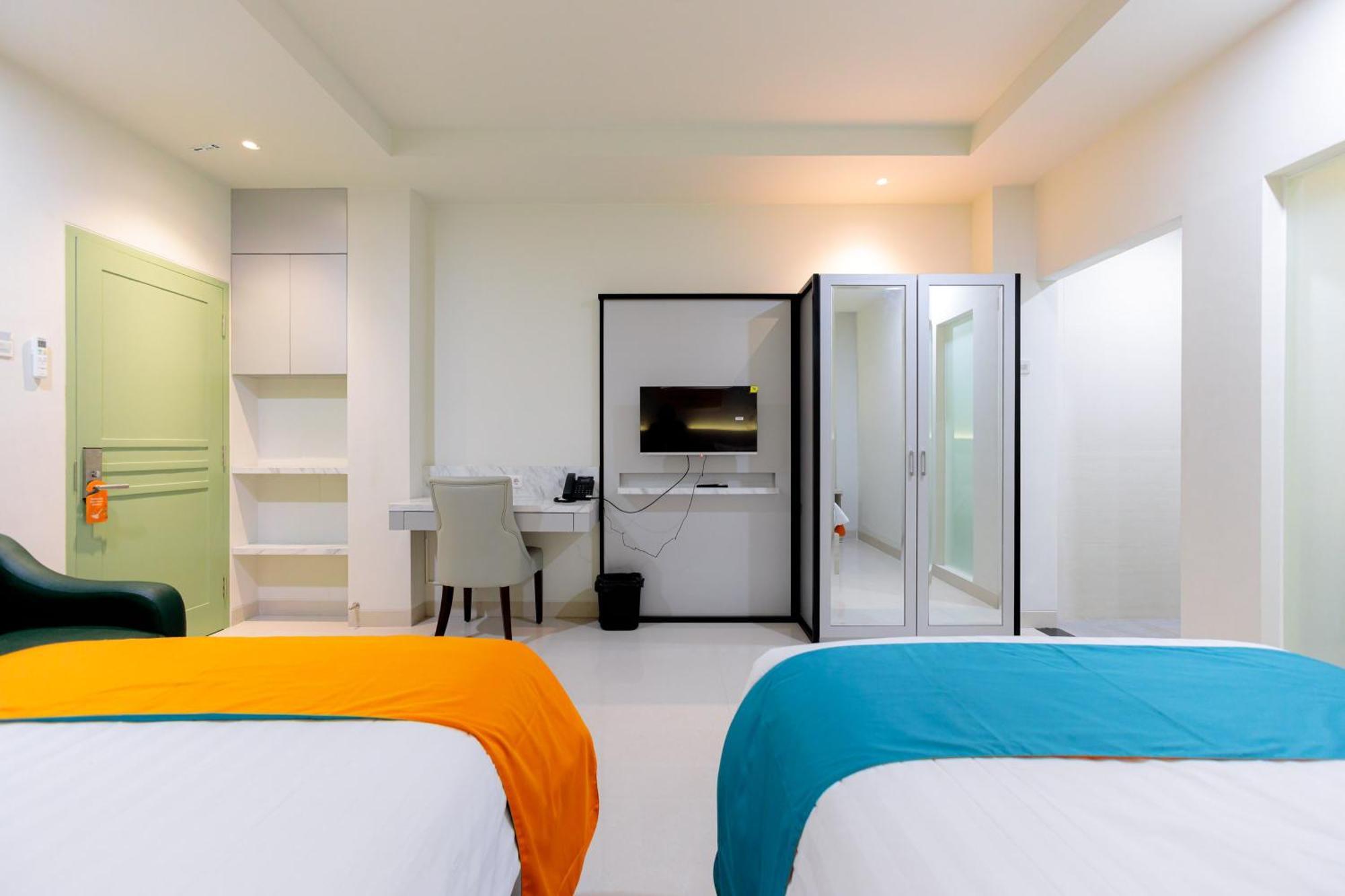 Sans Hotel 88 Andalan Surabaya By Reddoorz Kültér fotó