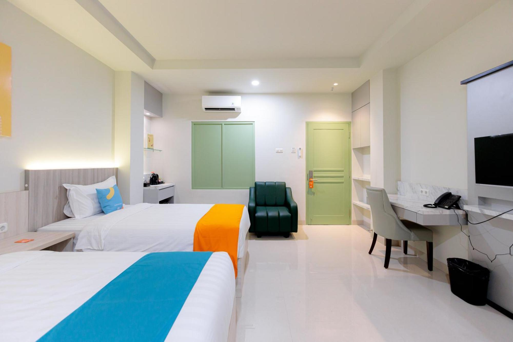 Sans Hotel 88 Andalan Surabaya By Reddoorz Kültér fotó