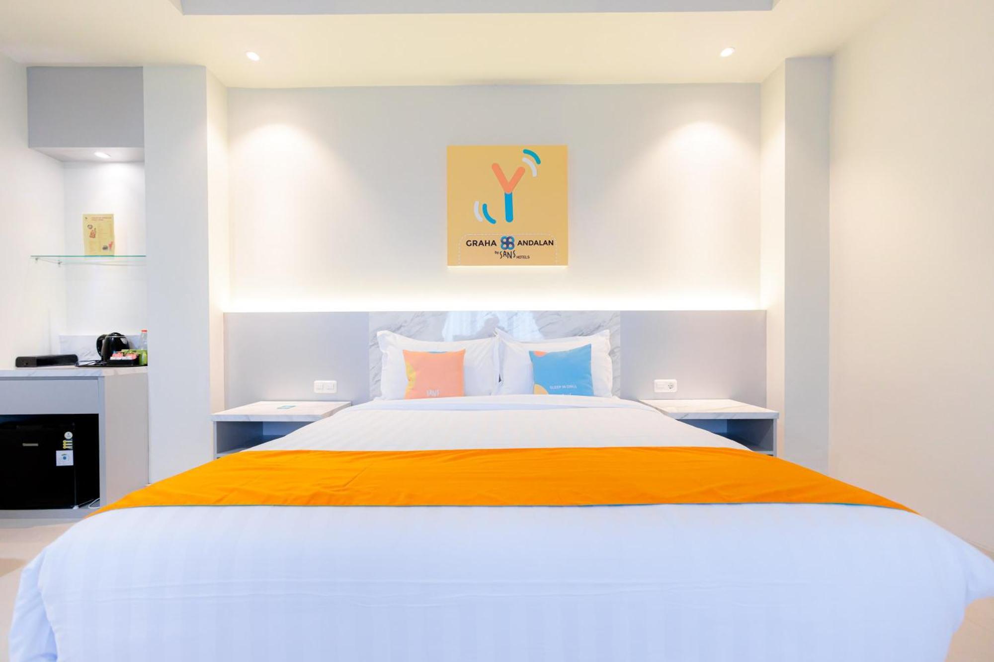 Sans Hotel 88 Andalan Surabaya By Reddoorz Kültér fotó