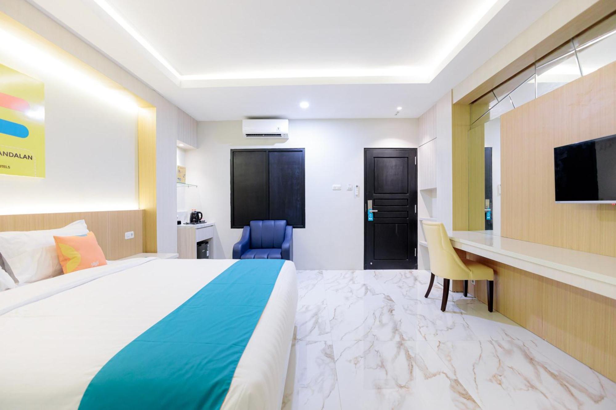 Sans Hotel 88 Andalan Surabaya By Reddoorz Kültér fotó